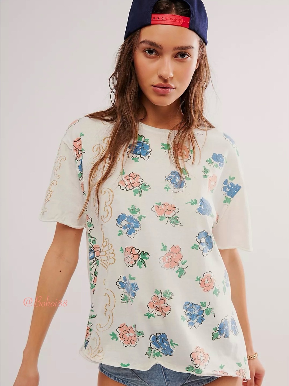 Women's Cream Floral Short-Sleeve Tee